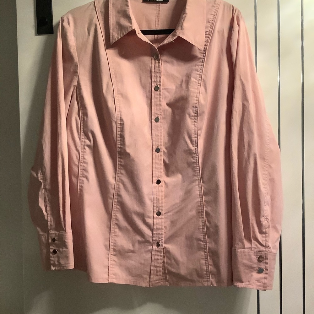 Plus size 1X Penningtons Size 20 Tailored Rose Pink Button Front Blouse